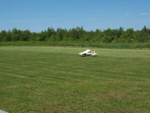 RC show 7 ... and made a perfect power-off landing in one piece!